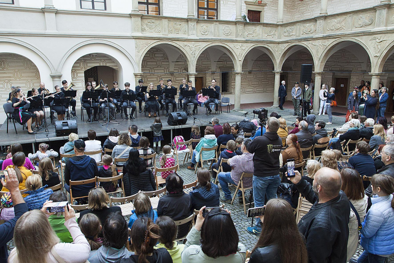 ZUŠ Open 19. 5. 2023 = Závěrečný koncert ZUŠ Rosice (HO, VO i TO)